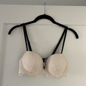 Victoria's Secret Dream Angels Lace Demi Bra in Cream and Black